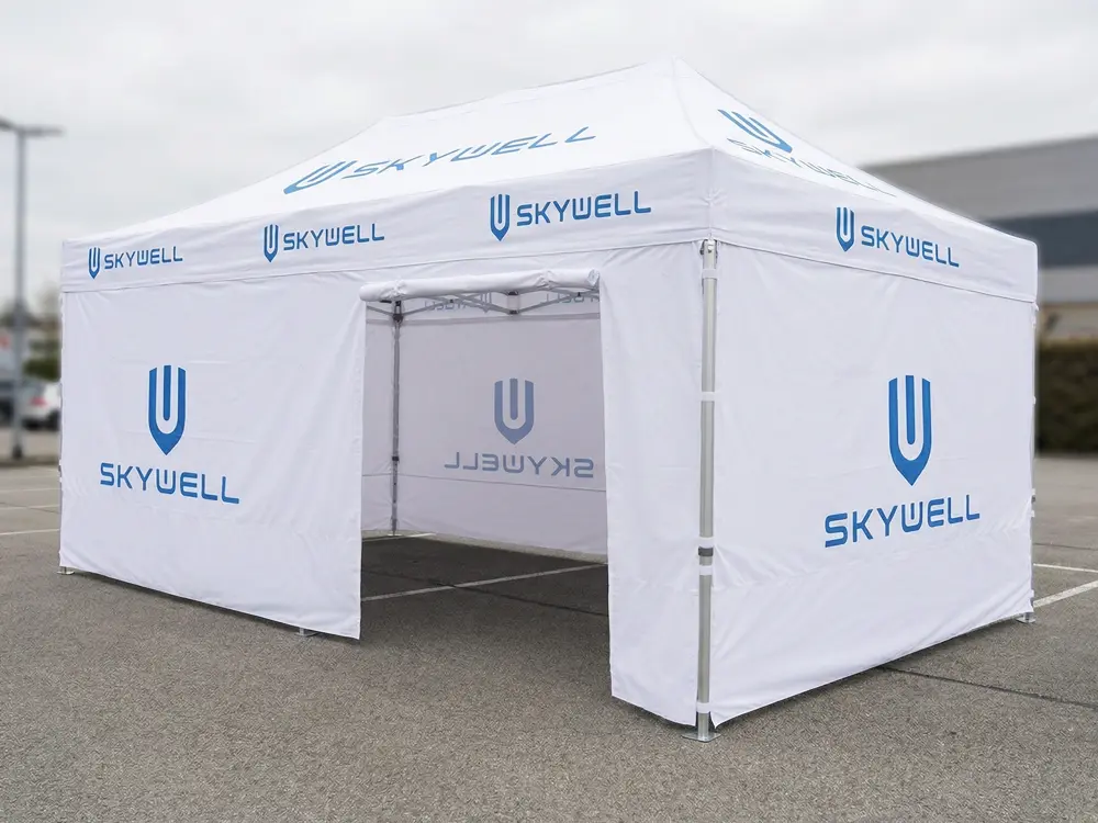 Premium-Werbezelte der PREMIUM-Reihe mit extrastarker Alu-Konstruktion, 6-Kant-Standfüßen und individuell bedruckten Seitenwänden.