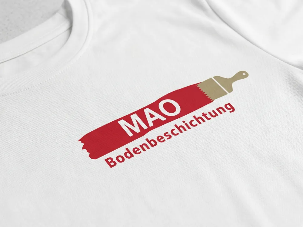 Hochwertige Realisierung von 4c Logoaufdrucken im Sublimationsverfahren auf atmungsaktive Arbeitskleidung für maximale Haltbarkeit und Tragekomfort im Berufsalltag.