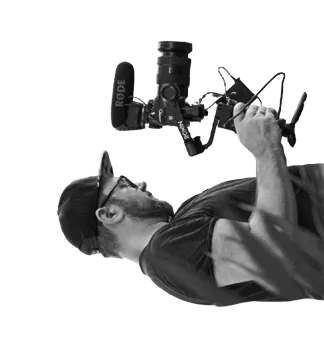 Rene – Zuständig für Media, Videoproduktion und Visual Storytelling.